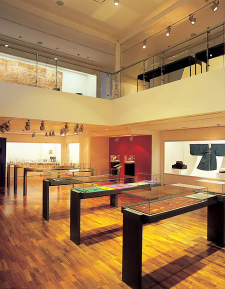 Uncovering the Amazing History of Korean Beauty Products by EmpressKorea