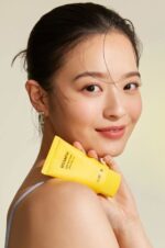 the SAEM Eco Earth Light Sun Cream SPF 50+ PA++++ 50g*2ea - EmpressKorea